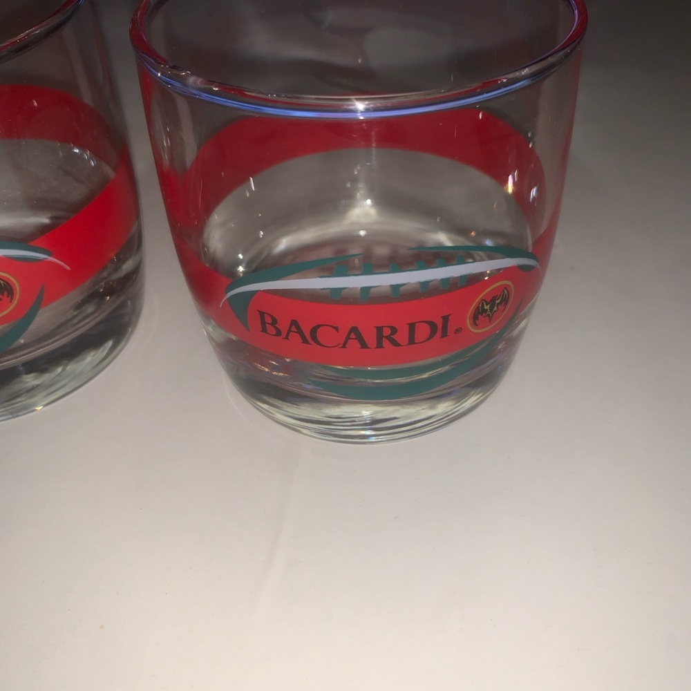 2 BACARDI RUM FOOTBALL LOGO COCKTAIL GLASSES NFL - Picture 3 of 5